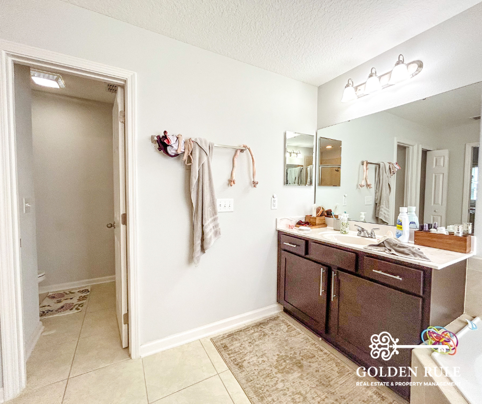 8258 Nw 54th St - Photo 2 of 14