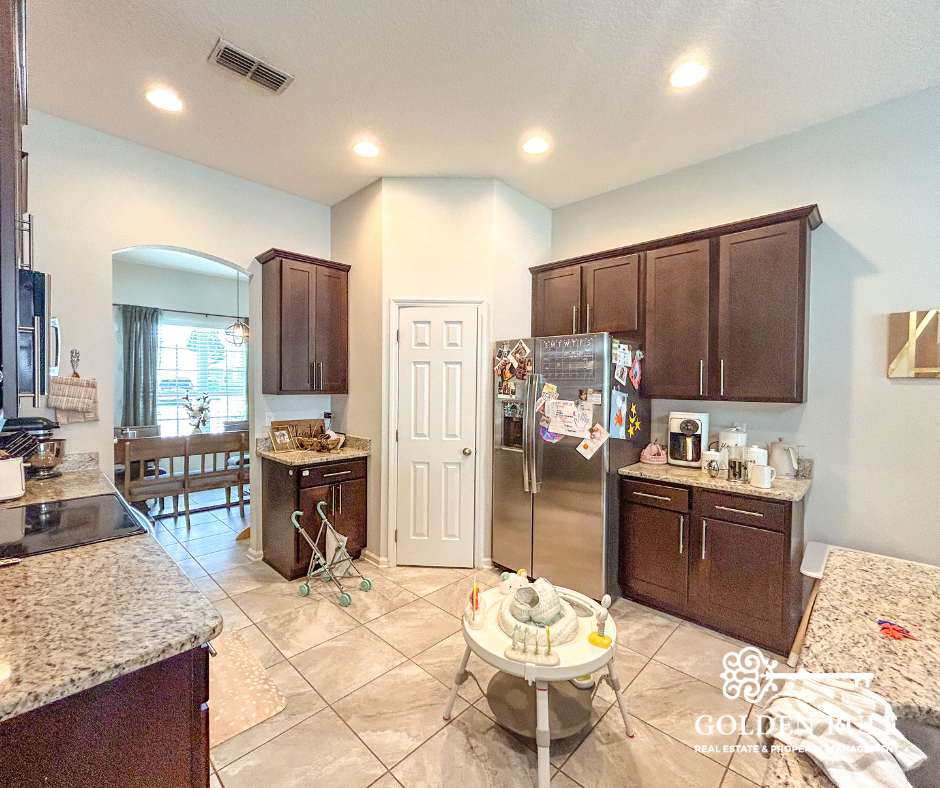 8258 Nw 54th St - Photo 4 of 14