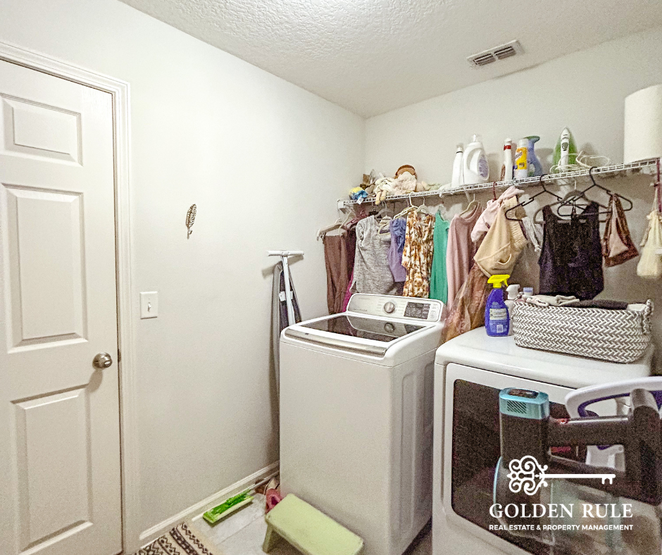 8258 Nw 54th St - Photo 7 of 14