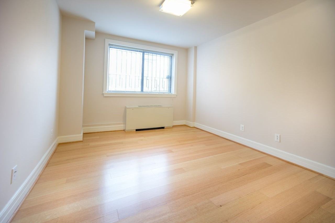 M Street Towers - Photo 6 of 13