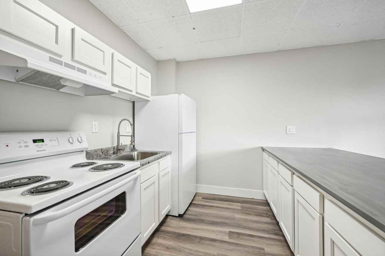 Franklin Park Apartments - Photo 4 of 50