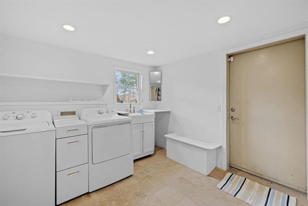 195 Pinnacle Ridge Road - Photo 2 of 32