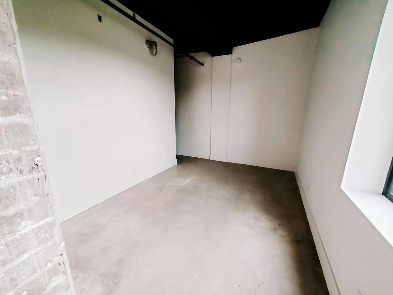 Dahlman Flats Apartments - Photo 5 of 50