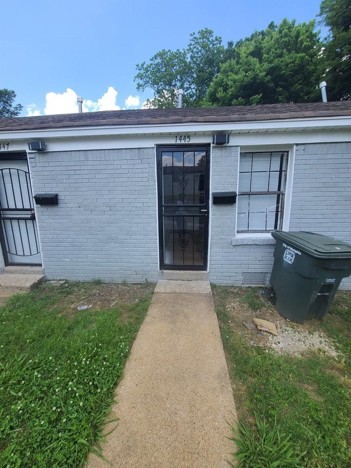 1445 Hemlock St, Memphis, TN 38106 1 Bedroom House for 650/month Zumper