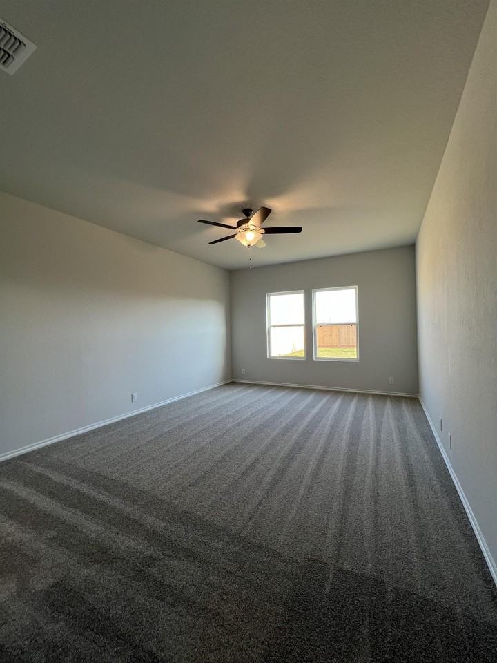 14611 Flatiron Clf - Photo 5 of 46