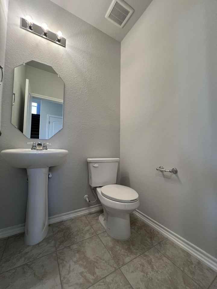 14611 Flatiron Clf - Photo 2 of 46