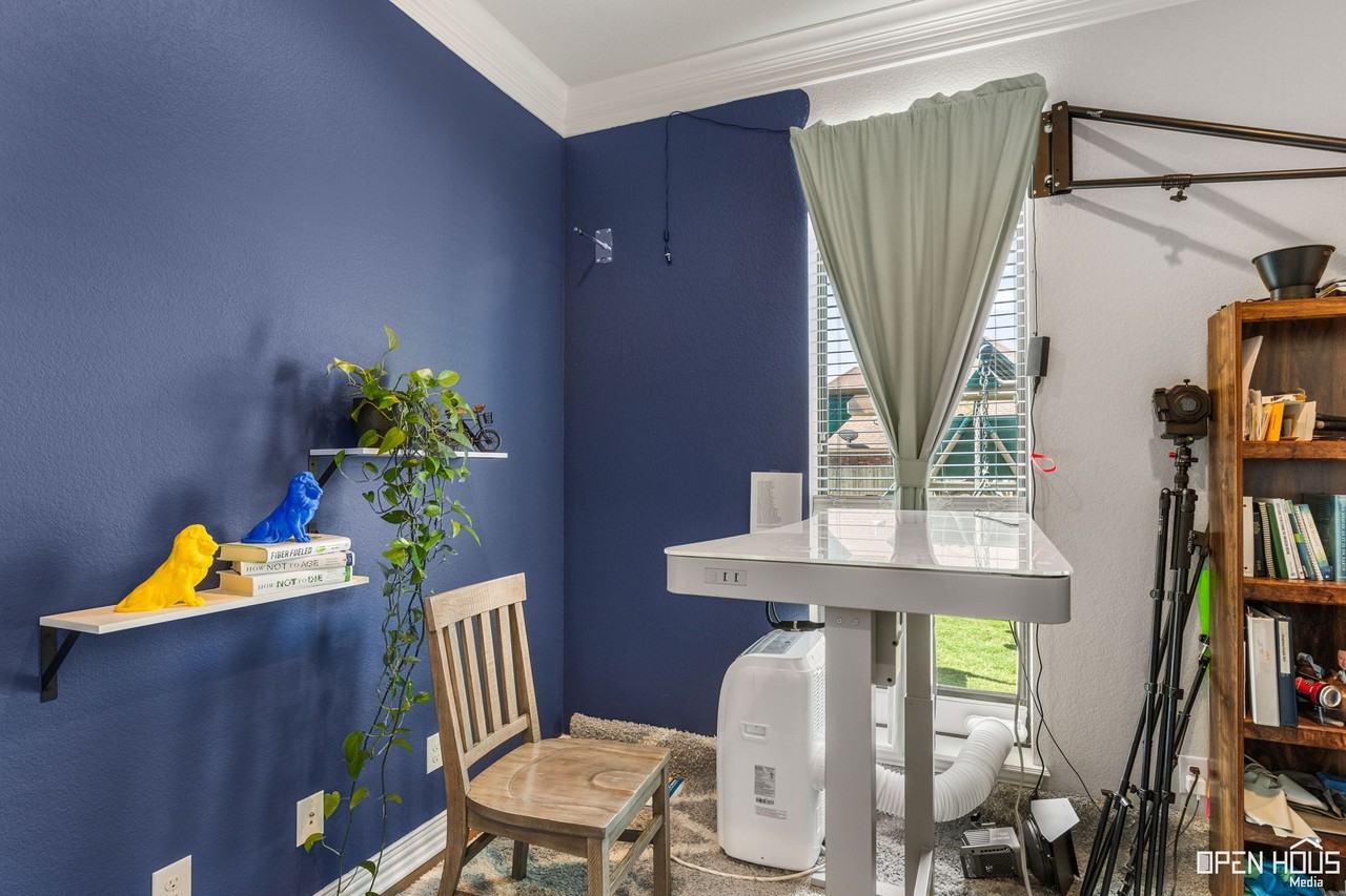 8 Clover Ct - Photo 5 of 32