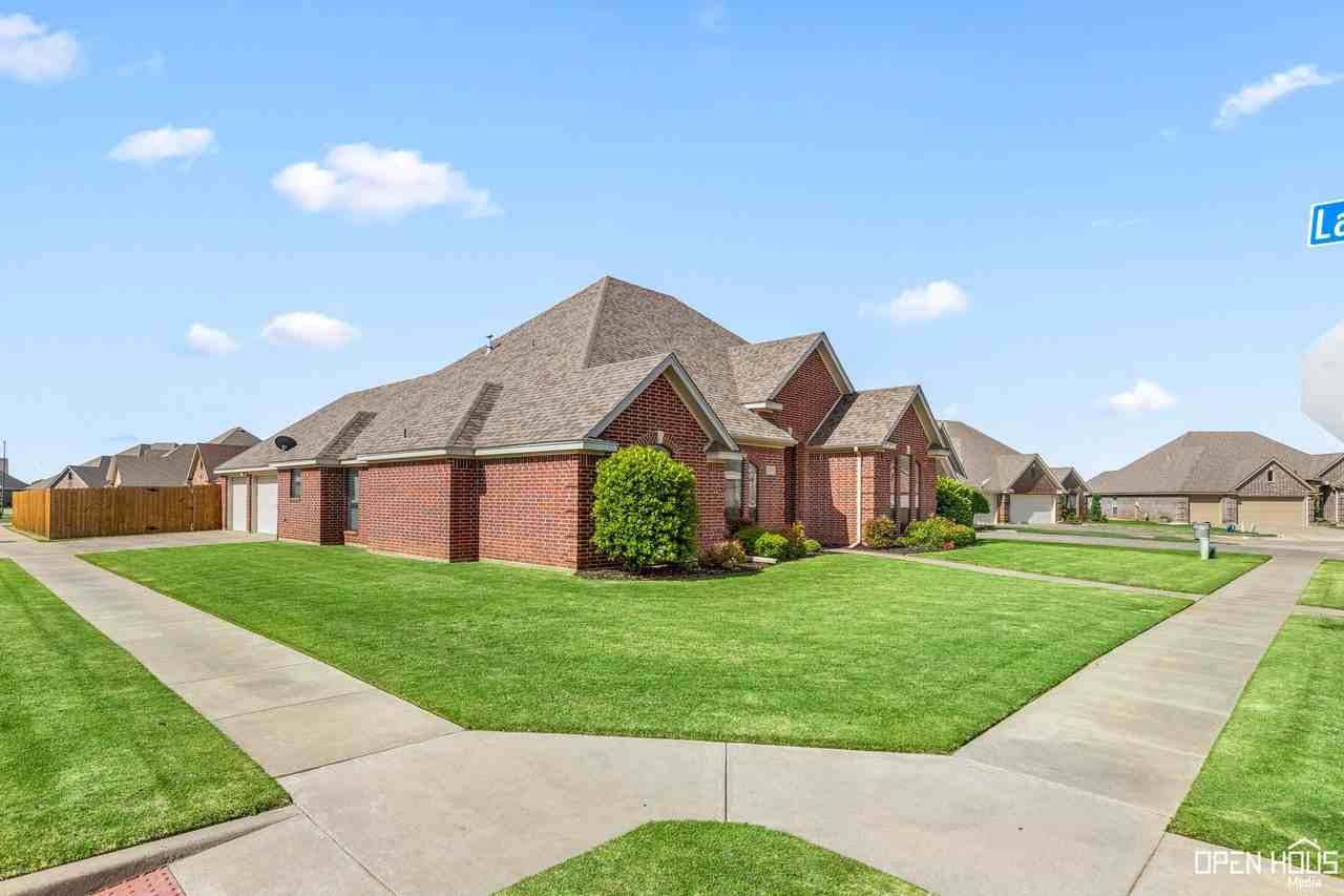 8 Clover Court - Photo 6 of 32