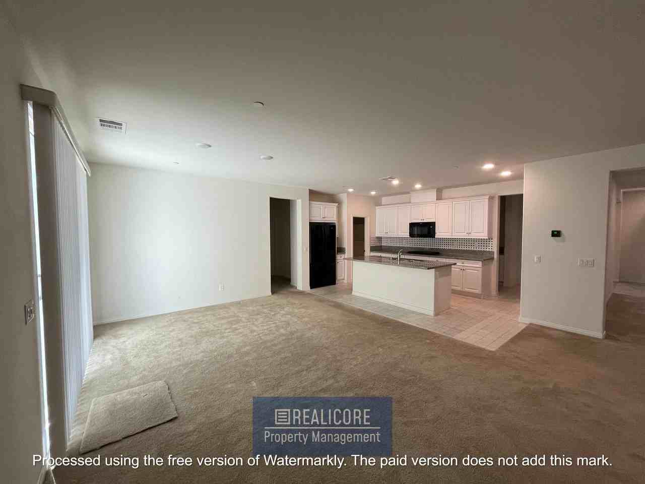 21008 Center St - Photo 2 of 34