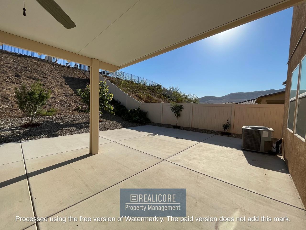 21008 Center St - Photo 2 of 34