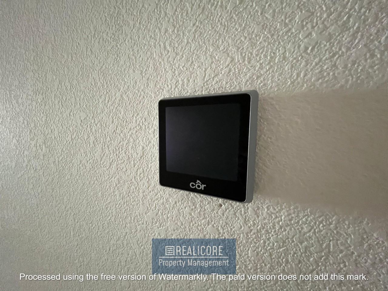 21008 Center St - Photo 7 of 34