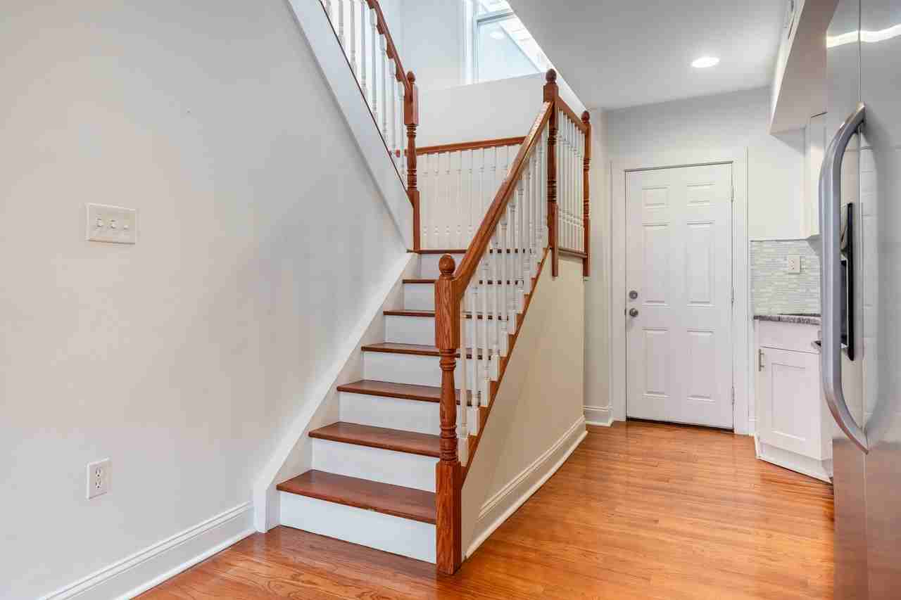 1557 N Orkney St - Photo 7 of 26