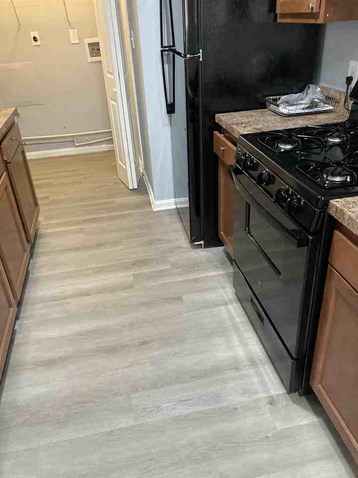 2623 Cedar St - Photo 4 of 10