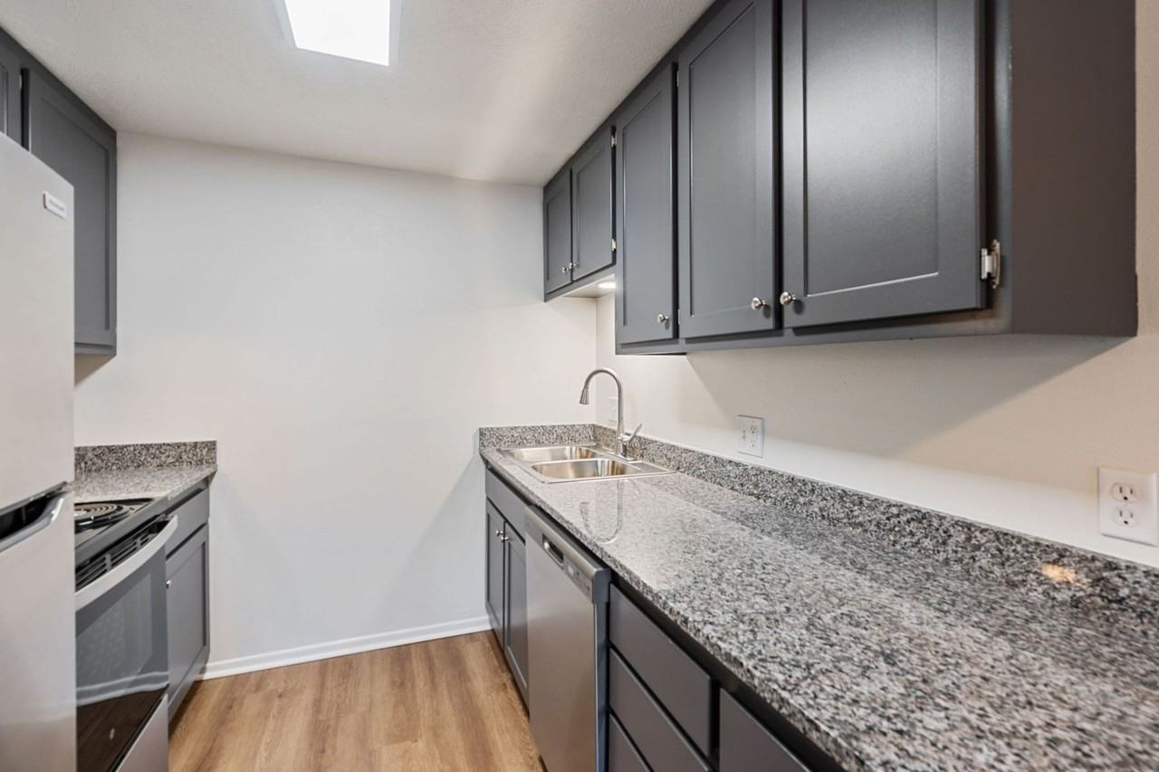 1134 W 10th St (16 units) - Photo 4 of 10
