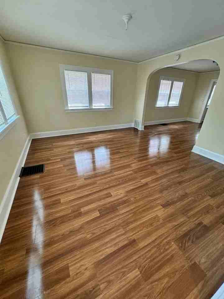 1229-1231 Benton St - Photo 2 of 10