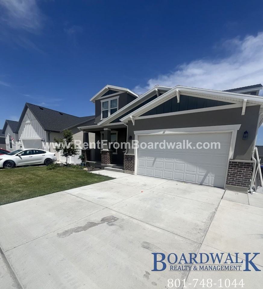 6386 N Wanlass Hill - Photo 3 of 42