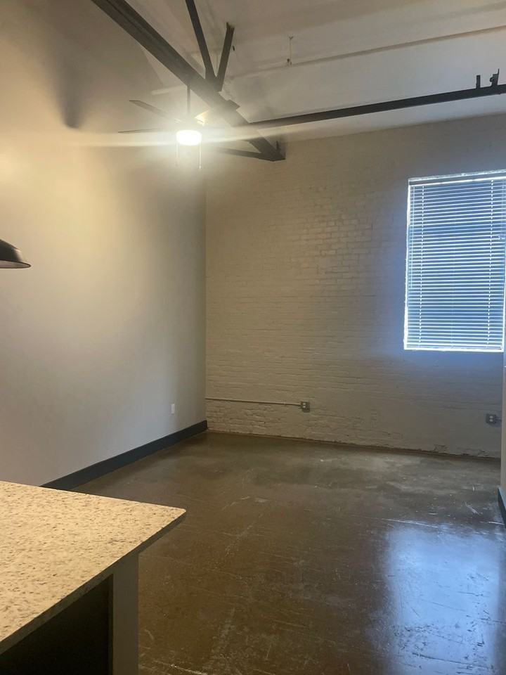 Multi-Family Property - Photo 5 of 24