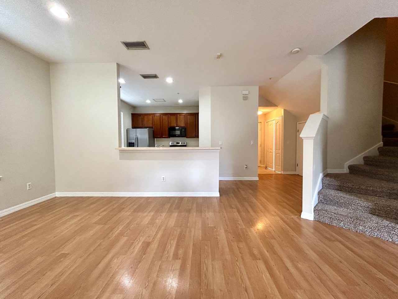 10849 Spider Lily Dr - Photo 5 of 34