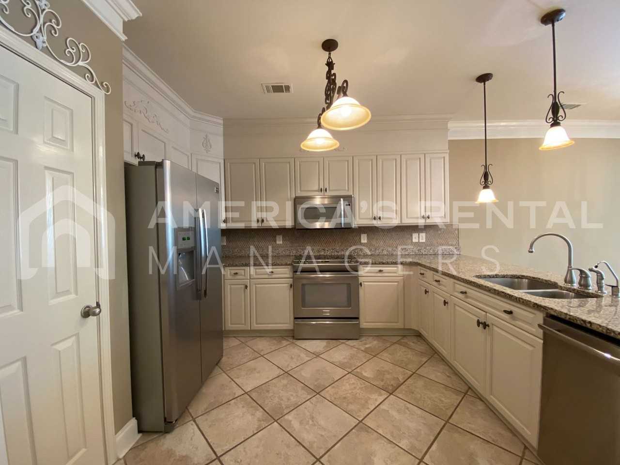4230 Lochshire Ln - Photo 6 of 45