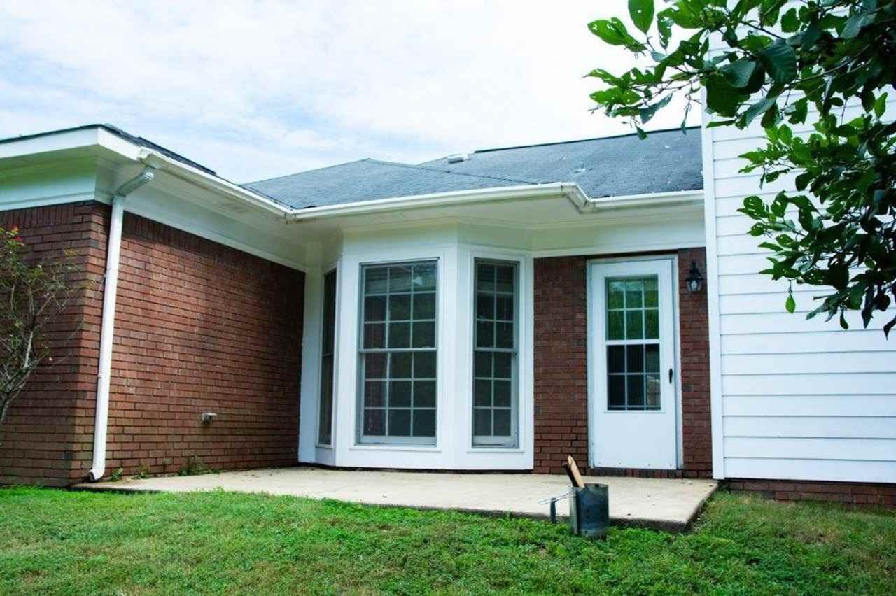 8037 Creekland Dr - Photo 2 of 25