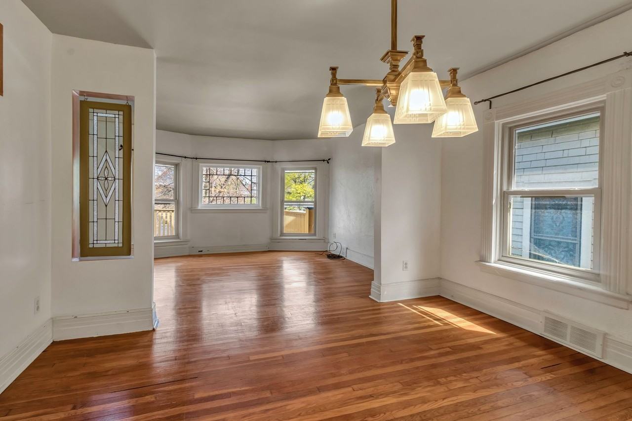 589 Breckenridge - Photo 2 of 15