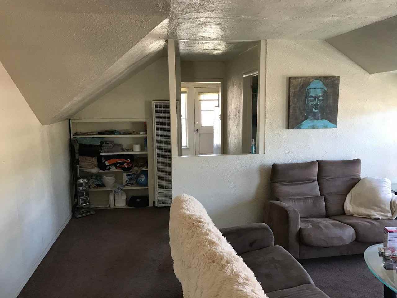 Buchon, 530-538 - Photo 2 of 9