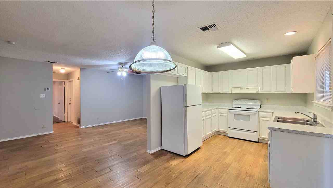 7016 Elmbank - Photo 4 of 13