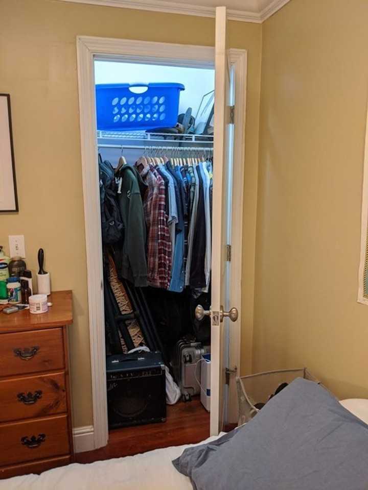 135 Salem St - Photo 6 of 11