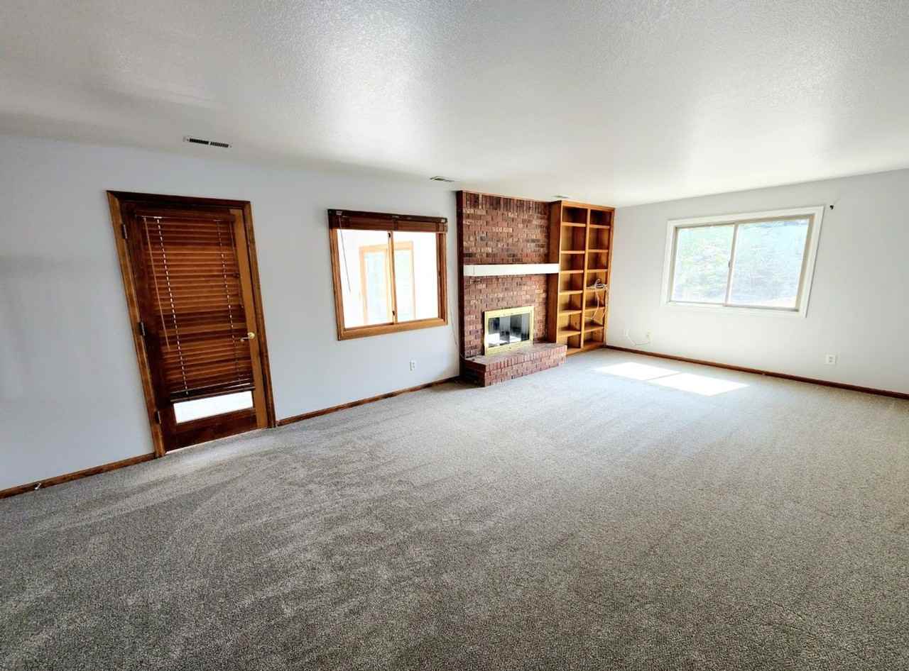 10995 Allison Ct - Photo 5 of 12