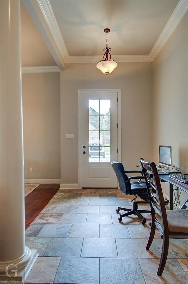 120 Caiden Dr - Photo 3 of 20