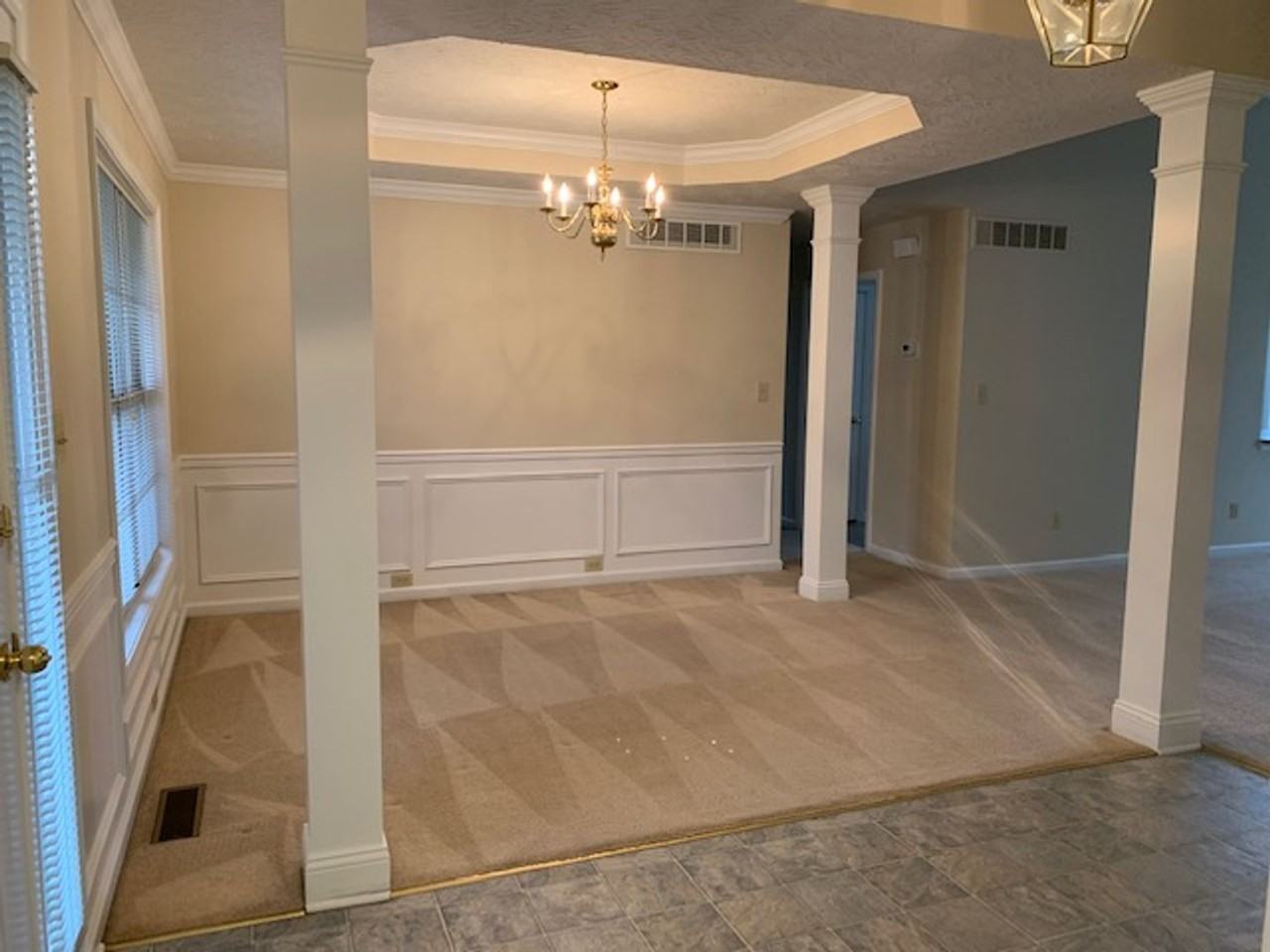 1009 Bryce Pt - Photo 3 of 21