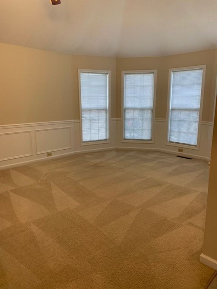 1009 Bryce Pt - Photo 5 of 21