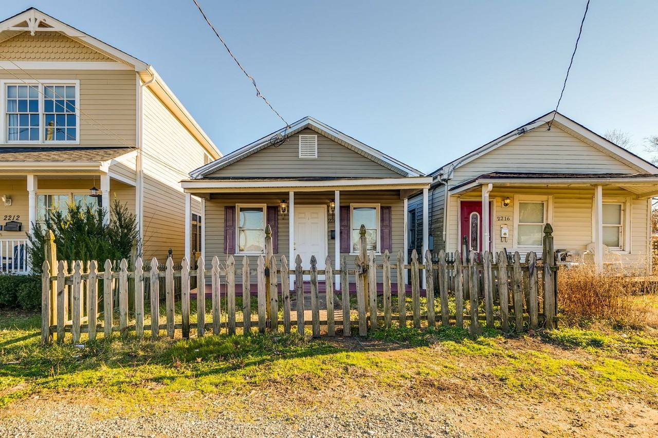 2214 Perry St - Photo 3 of 17
