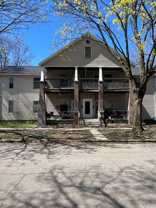 Queen 4 Unit - Photo 1 of 1