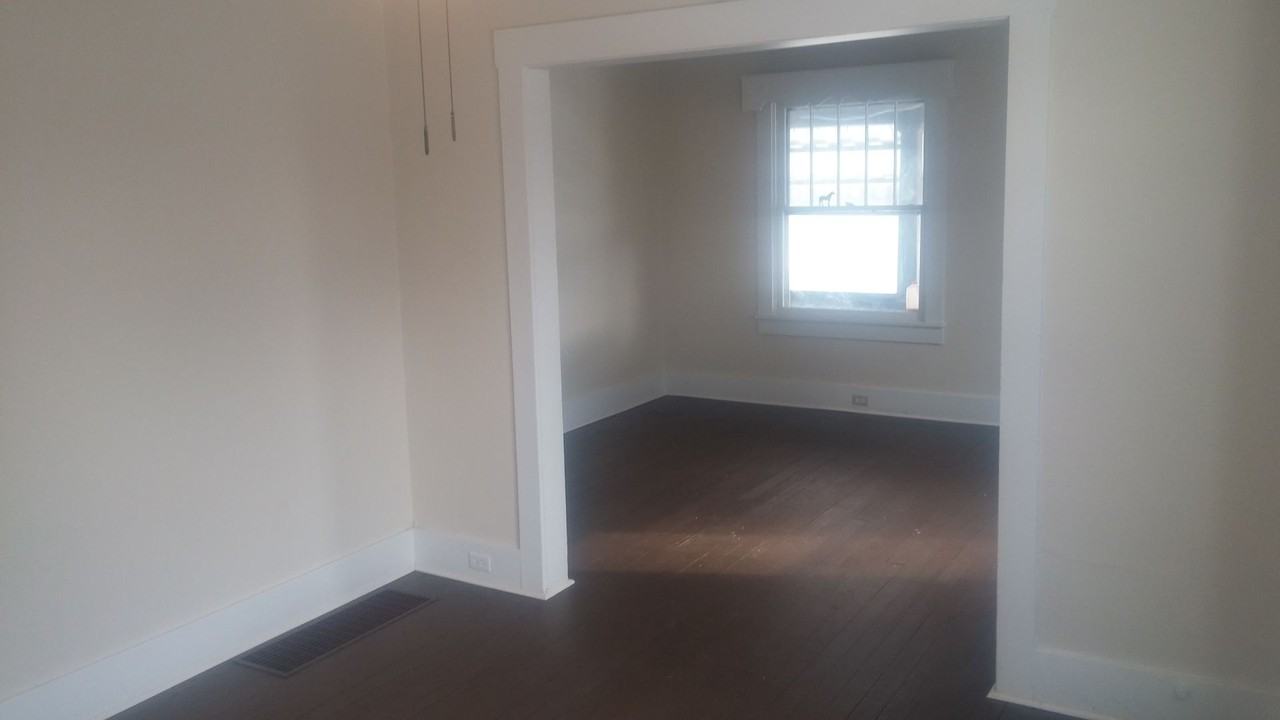 309 Pitt St - Photo 3 of 18