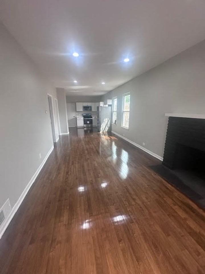 3618 W 65th Pl - Photo 3 of 8
