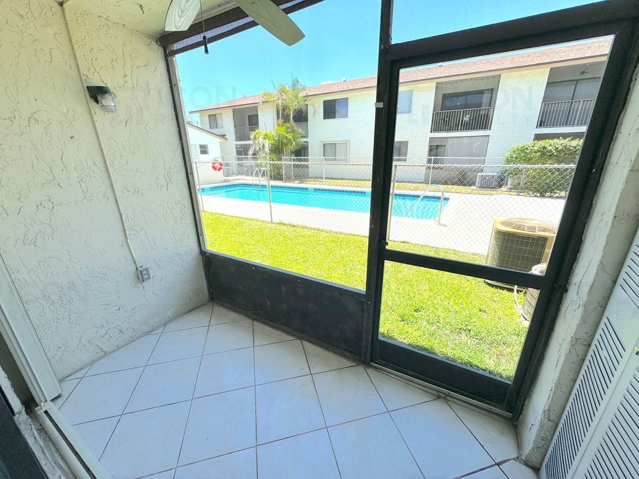 152 Nw 60th Ave #3 - Photo 6 of 12