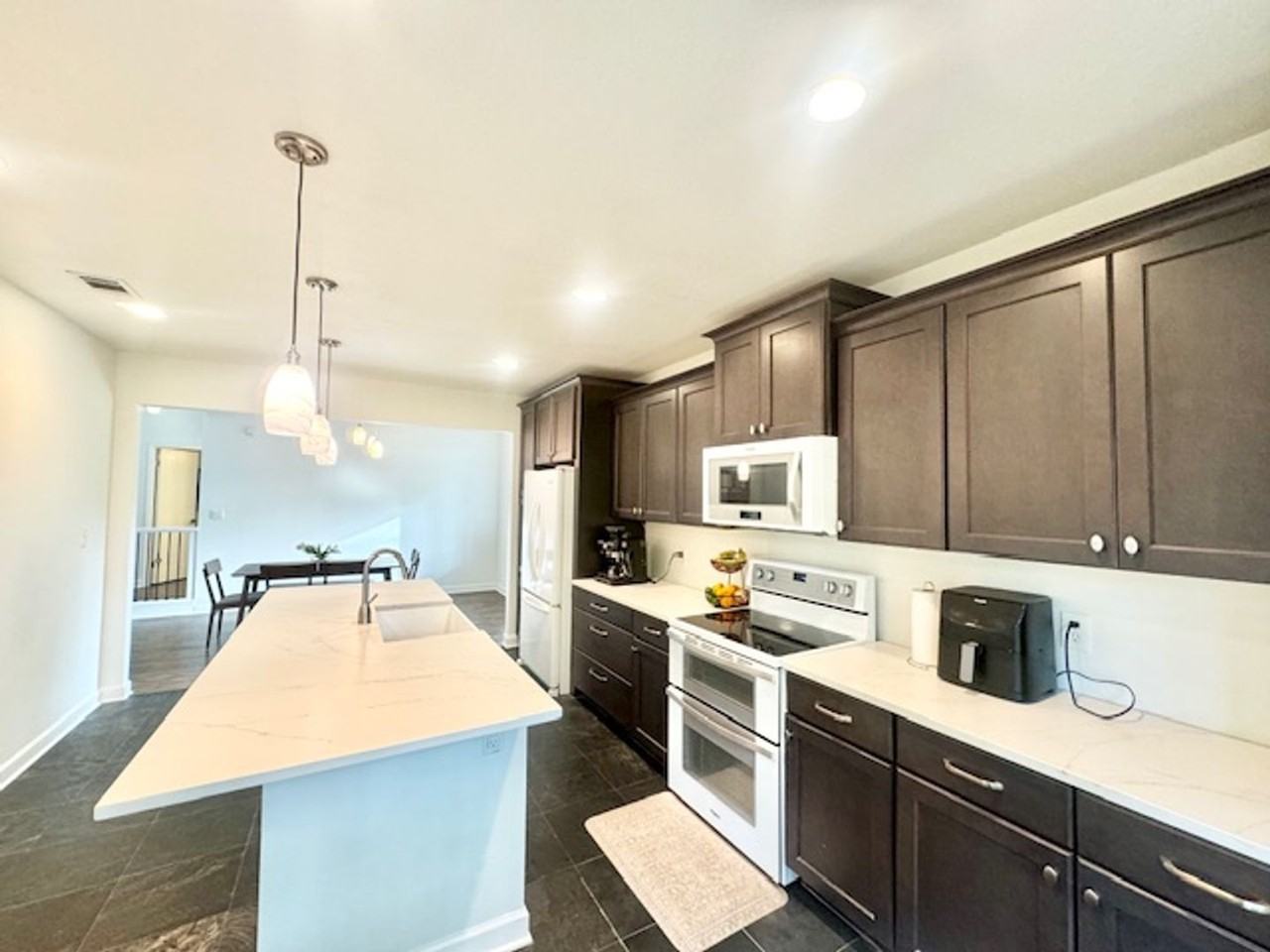 155 Gleneagles Dr - Photo 7 of 33