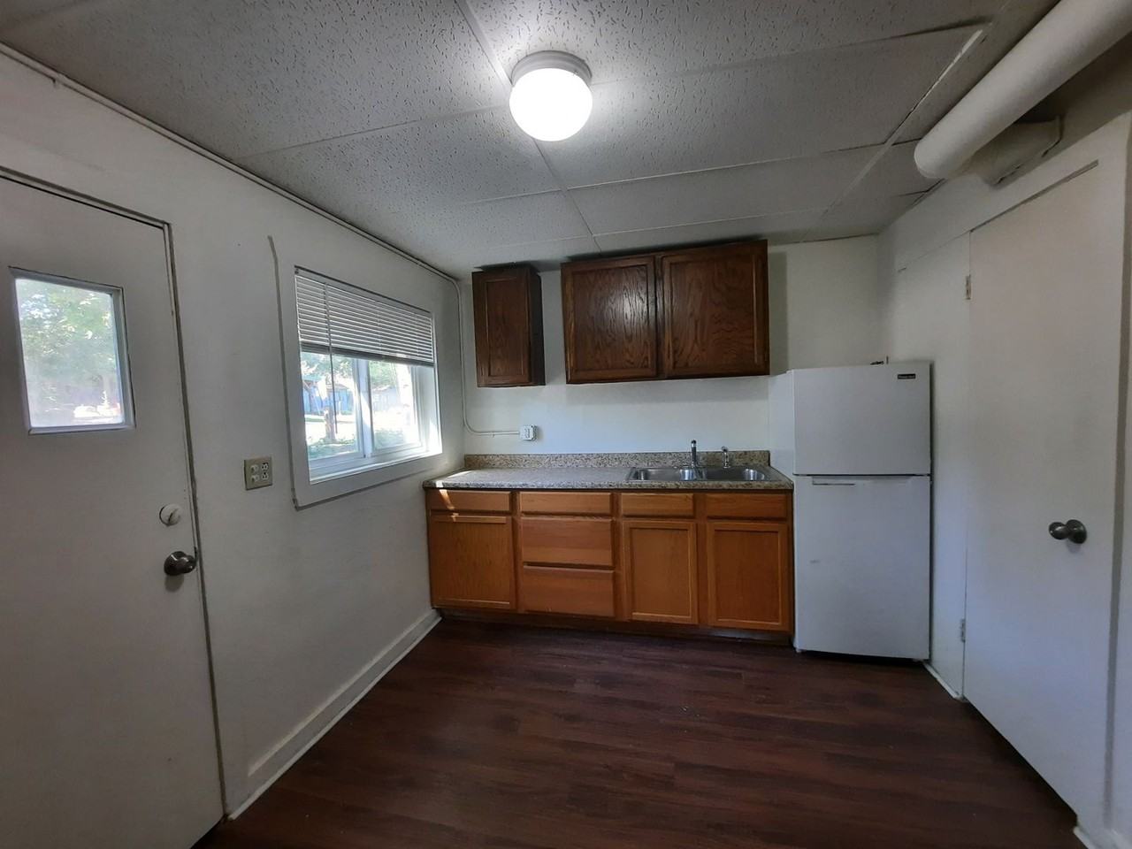 715 Arapahoe St #A - Photo 7 of 10