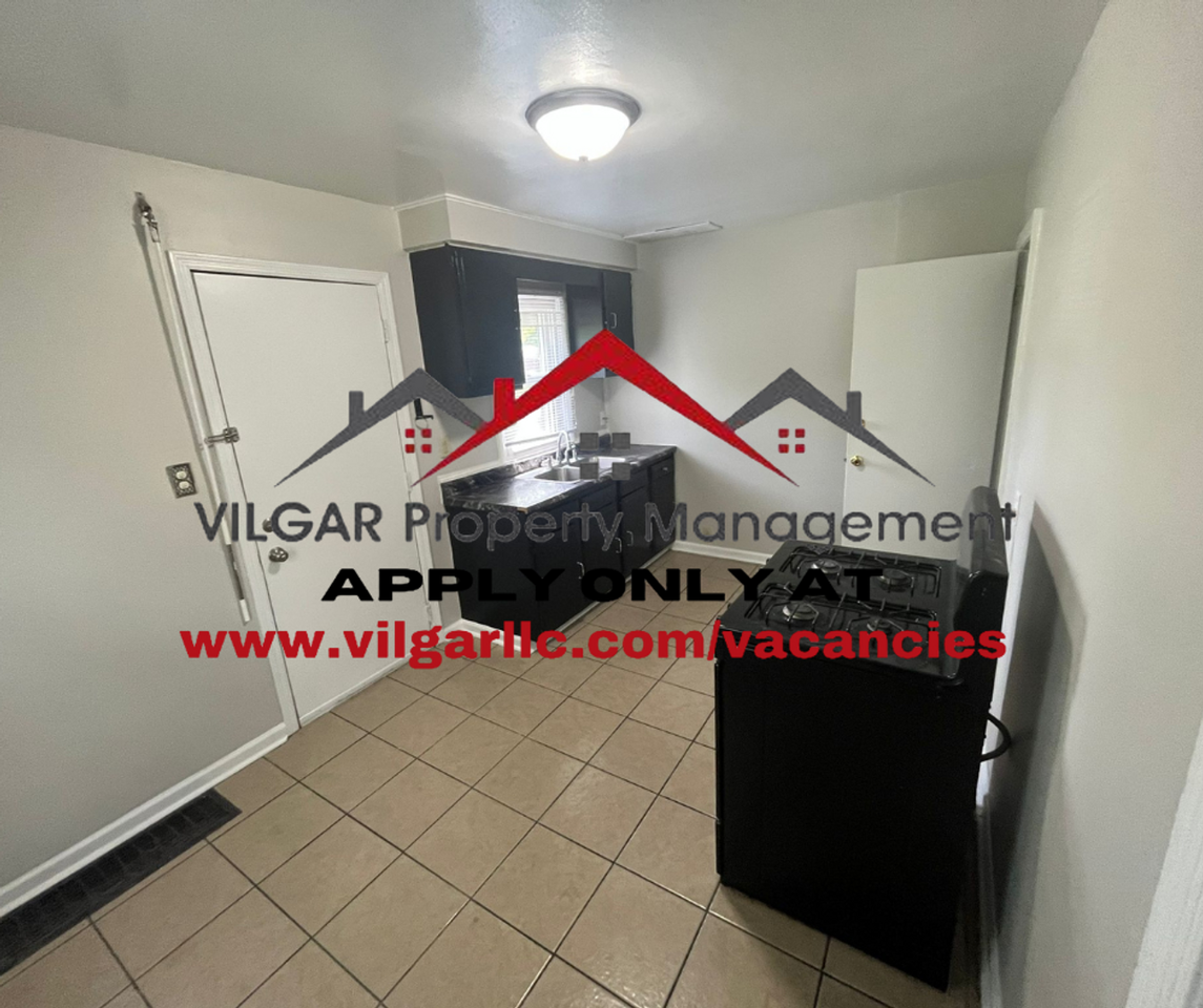 4989-4991 Jefferson St. - Photo 2 of 14