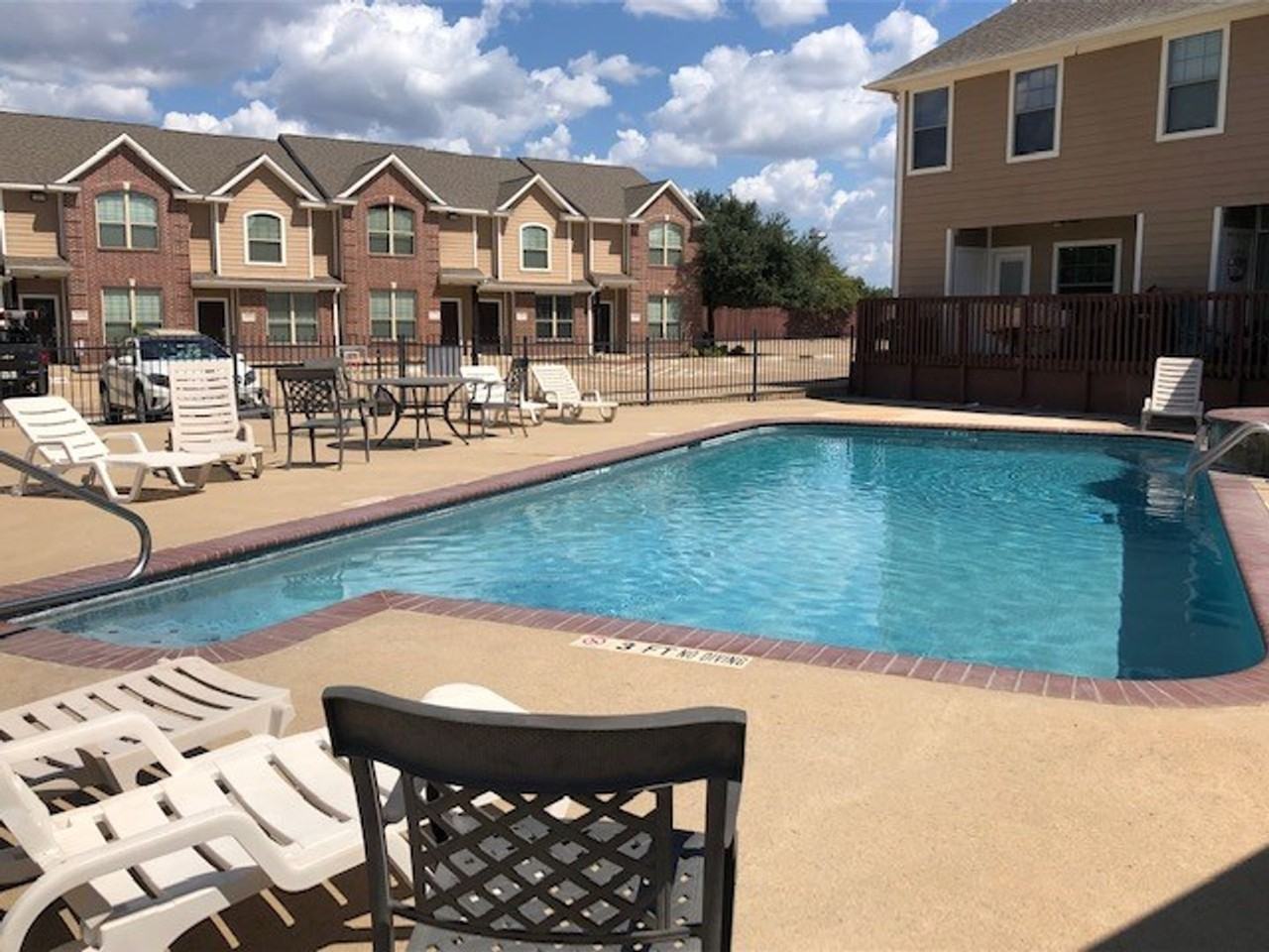 1204 River Ridge - Photo 3 of 21