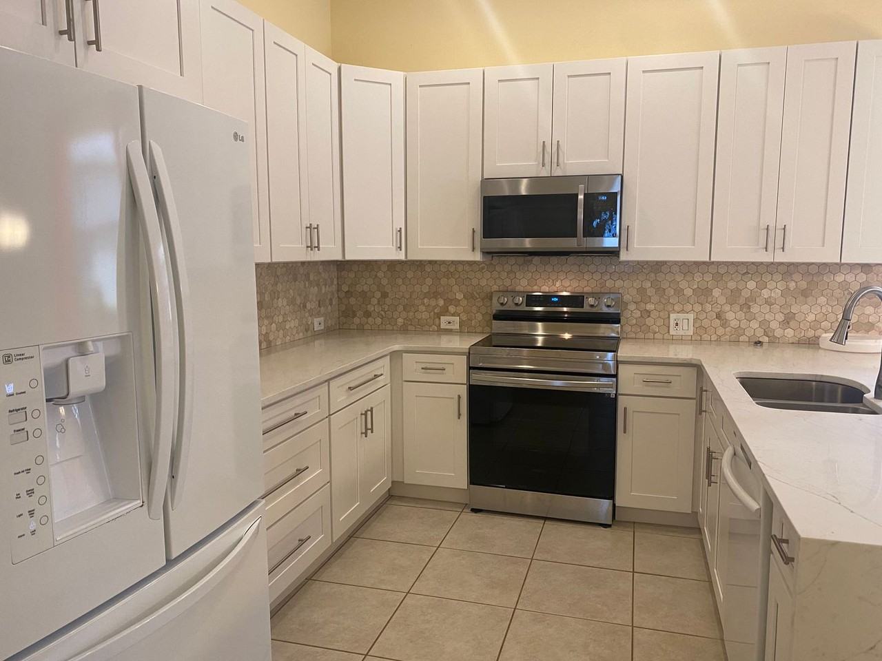 1148 Kersfield Cir - Photo 3 of 18