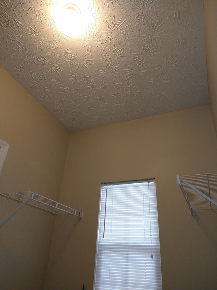 2691 Laurelwood Ct - Photo 3 of 38