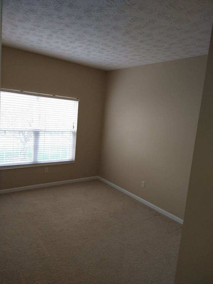 2691 Laurelwood Ct - Photo 5 of 38