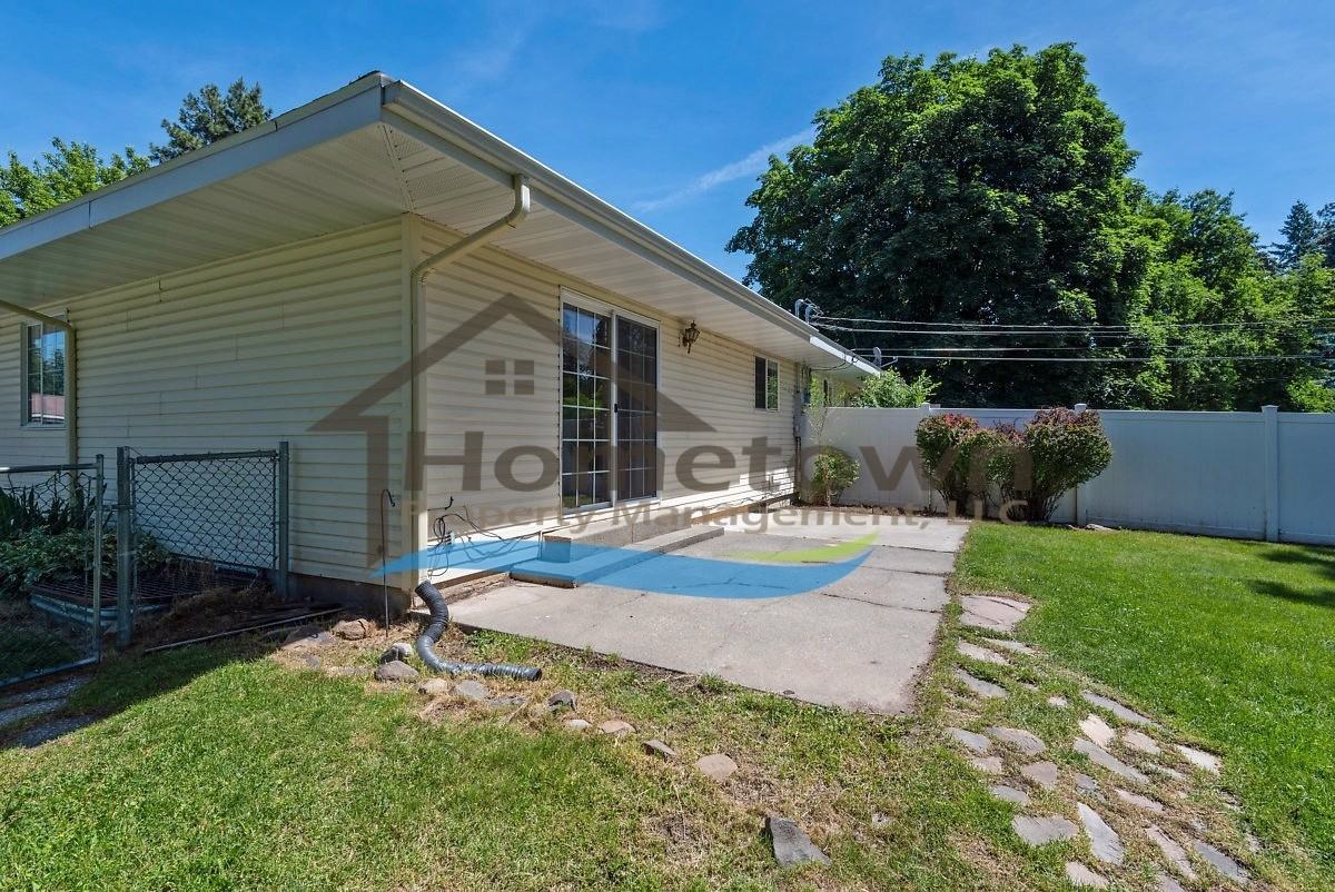 1468 E Burnham Ave - Photo 3 of 27