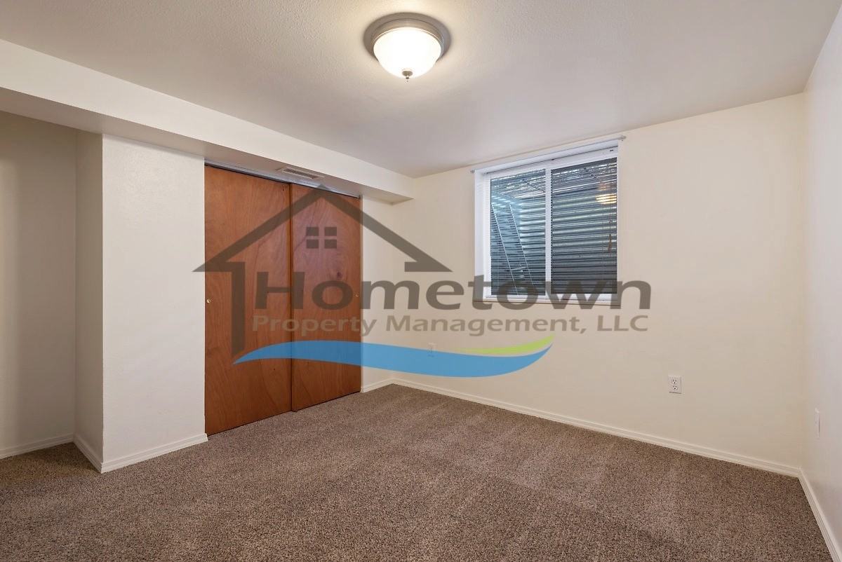 1468 E Burnham Ave - Photo 2 of 27