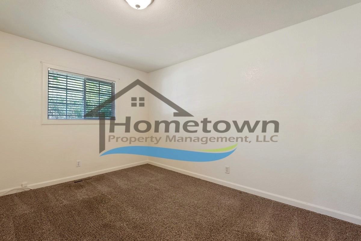 1468 E Burnham Ave - Photo 4 of 27