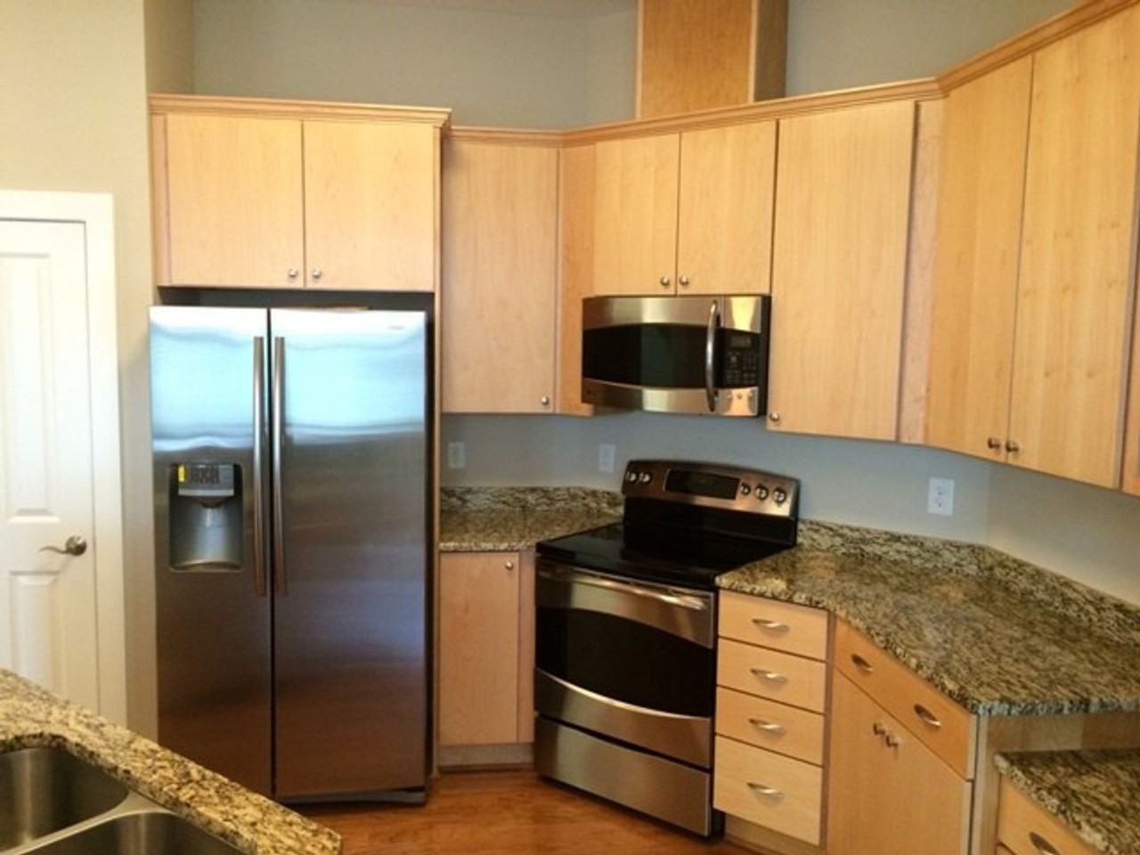 300 Finsbury St #207 - Photo 6 of 21