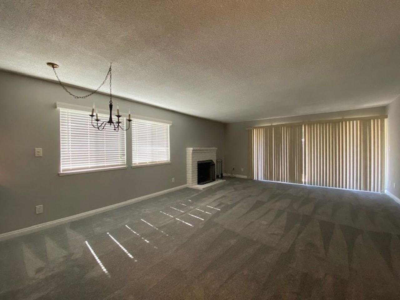 2460 Via Camino Ave - Photo 2 of 15