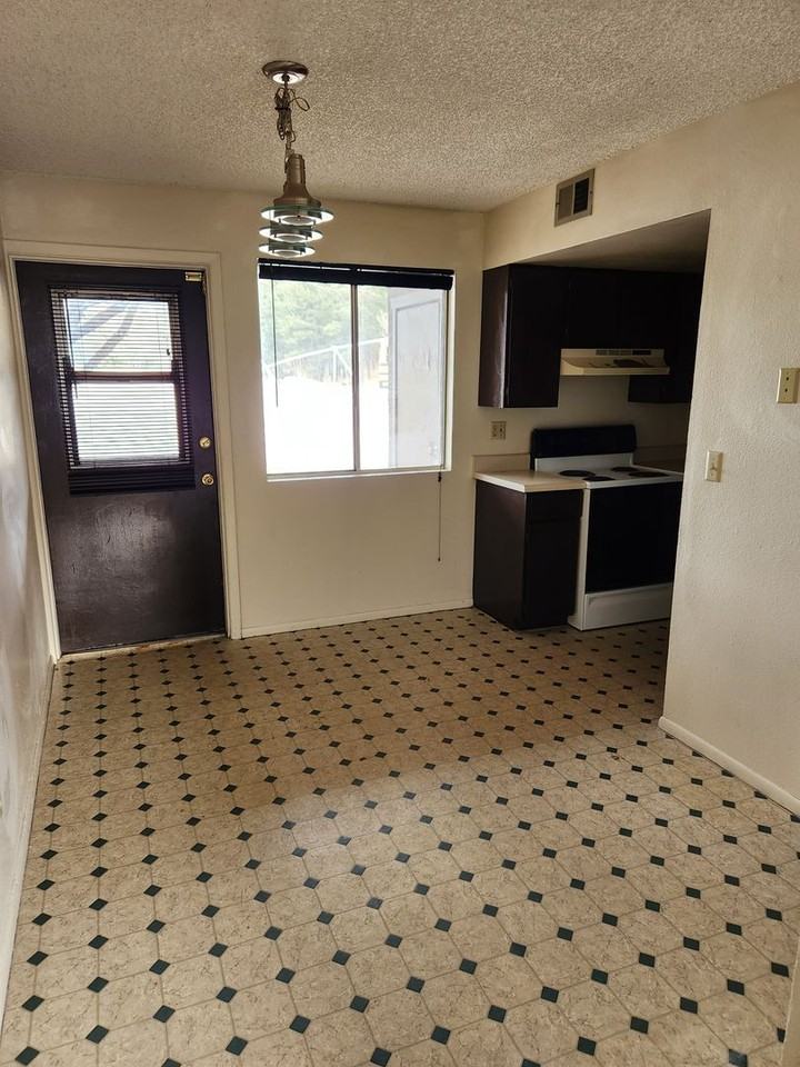 480 N Switzer Canyon Drive - Photo 2 of 8